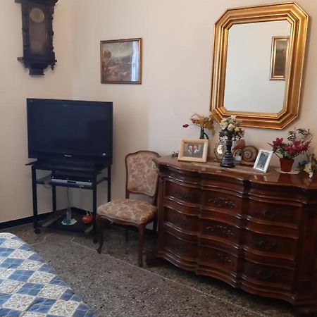 לינה וארוחת בוקר ג'נובה Casa Del Sole מראה חיצוני תמונה
